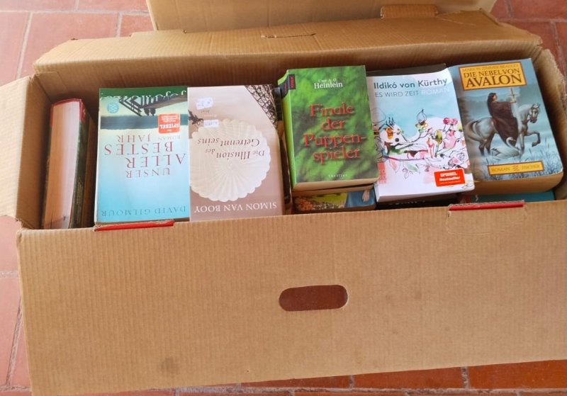 Bücherkisten in Santanyi