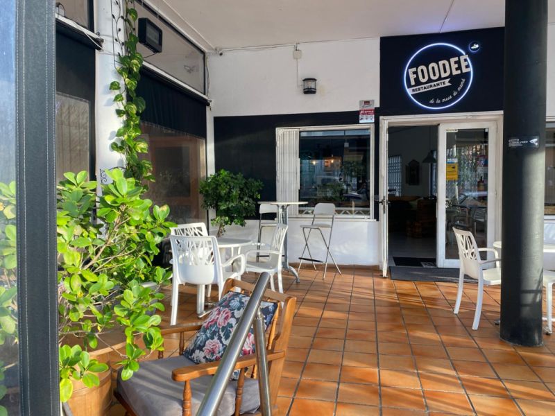 Cafetería / restaurante de desayunos en S'Arenal en entrega