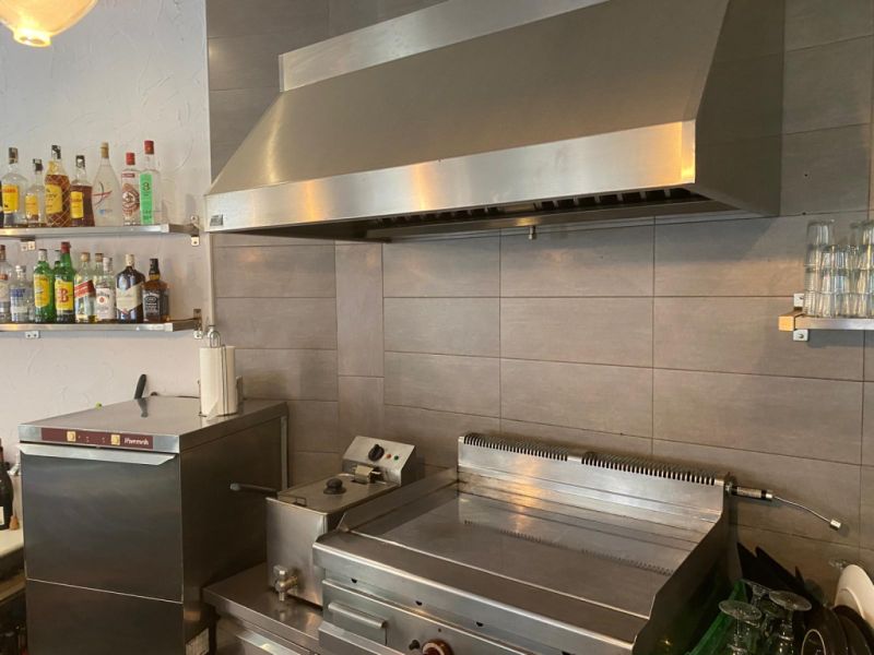 Cafetería / restaurante de desayunos en S'Arenal en entrega