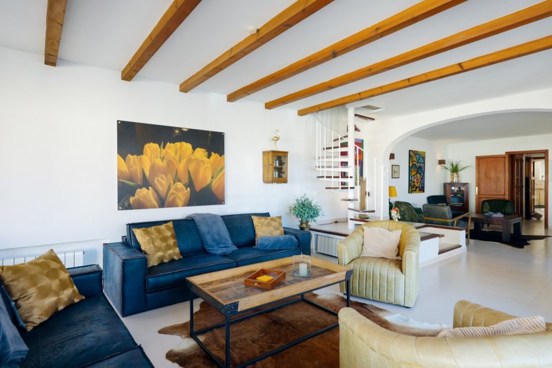 Cala Ratjada: Luxusimmobilie mit Meerblick, Ferienlizenz & ca. 5,19 % Rendite