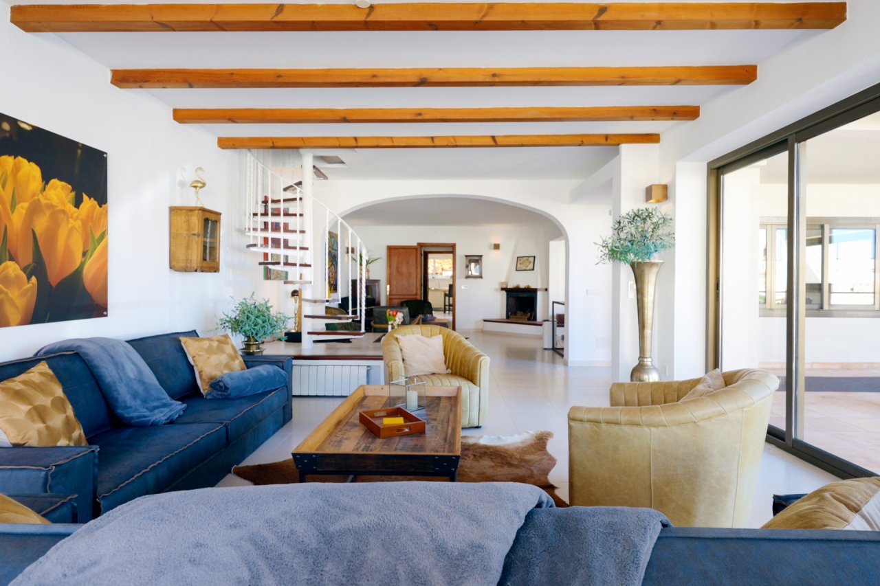Cala Ratjada: Luxusimmobilie mit Meerblick, Ferienlizenz & ca. 5,19 % Rendite
