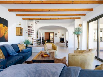 Cala Ratjada: Luxusimmobilie mit Meerblick, Ferienlizenz & ca. 5,19 % Rendite