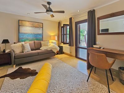 Canyamel: A solo 2 minutos del mar: Elegante finca con 4 dormitorios, piscina y vistas al mar