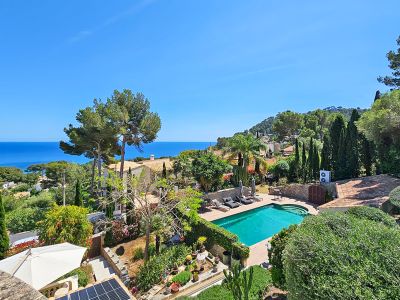 Canyamel: A solo 2 minutos del mar: Elegante finca con 4 dormitorios, piscina y vistas al mar