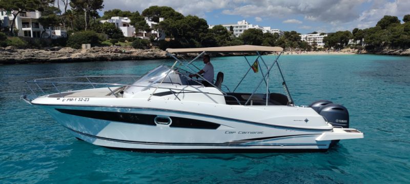 Cap Camarat 8.5 WA – Dein Charterboot in Cala d’Or