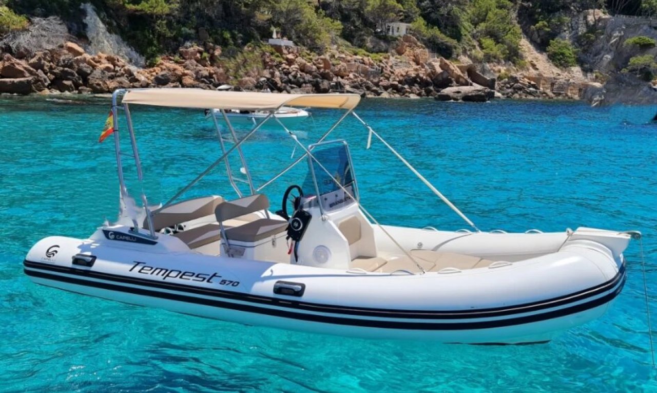 Capelli Tempest 570 Suzuki 100 HP RIB inflatable with trailer