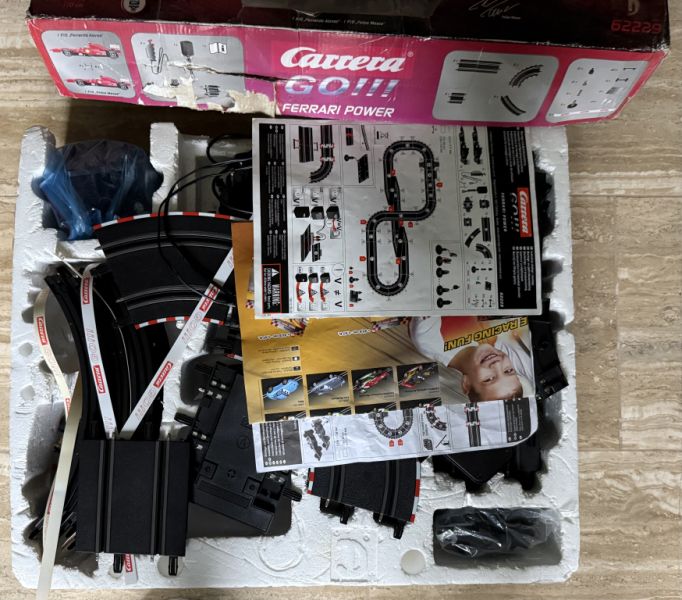 Carrera Go Ferrari Power y Cars