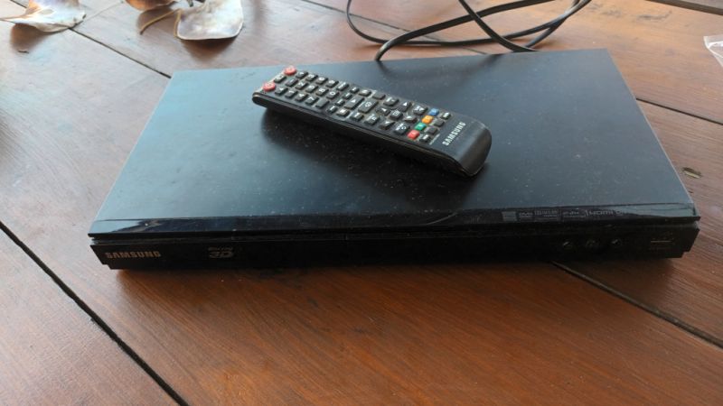 CD und DVD Player ----  Blu Ray  SAMSUNG günstig abzugeben