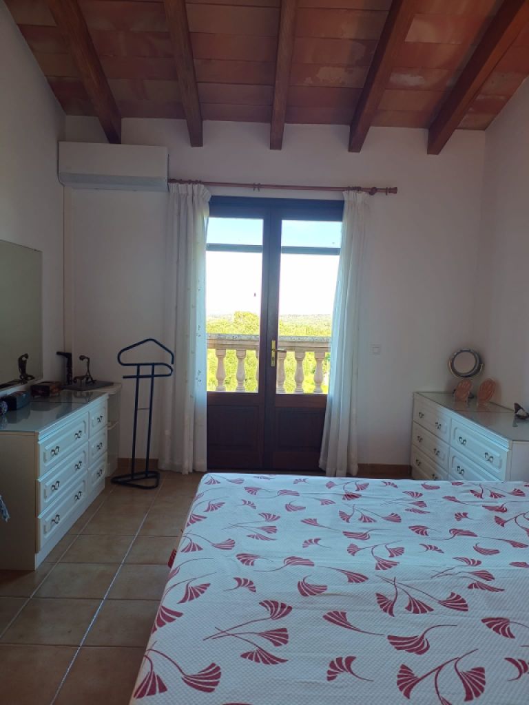 Chalet mit Pool und Gästehaus in Felanitx