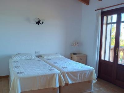 Chalet mit Pool und Gästehaus in Felanitx