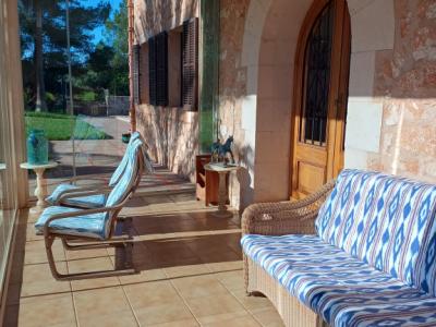 Chalet mit Pool und Gästehaus in Felanitx