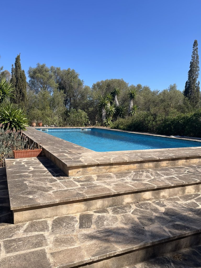 Charmante Naturstein-Finca mit Pool- Nähe Santanyi-