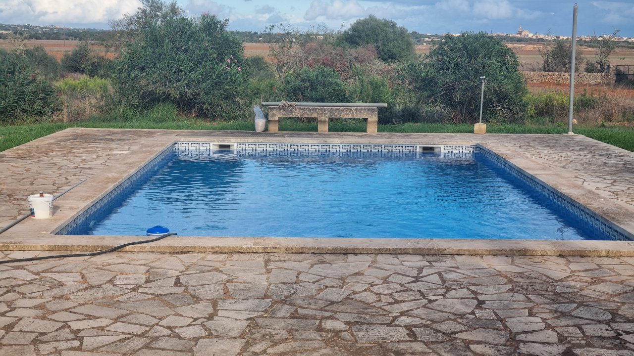 Charmante Parterrefinca mit Pool, Heizung und Grundstück bei Es Llombards - Santanyí
