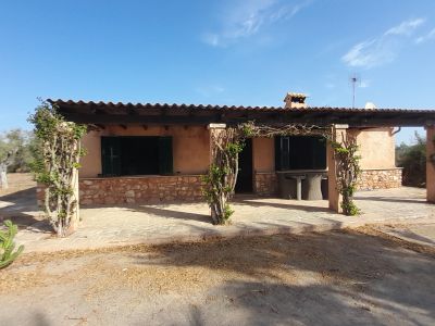 Charmante Parterrefinca mit Pool. Heizung und Grundstück bei Es Llombards - Santanyi-F 95