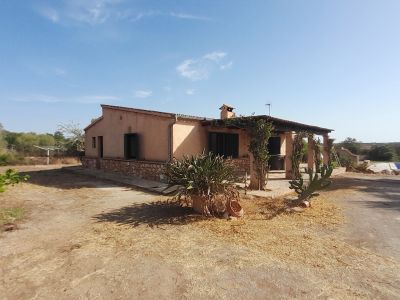 Charmante Parterrefinca mit Pool. Heizung und Grundstück bei Es Llombards - Santanyi-F 95