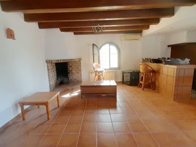 Charmante Parterrefinca mit Pool. Heizung und Grundstück bei Es Llombards - Santanyi-F 95
