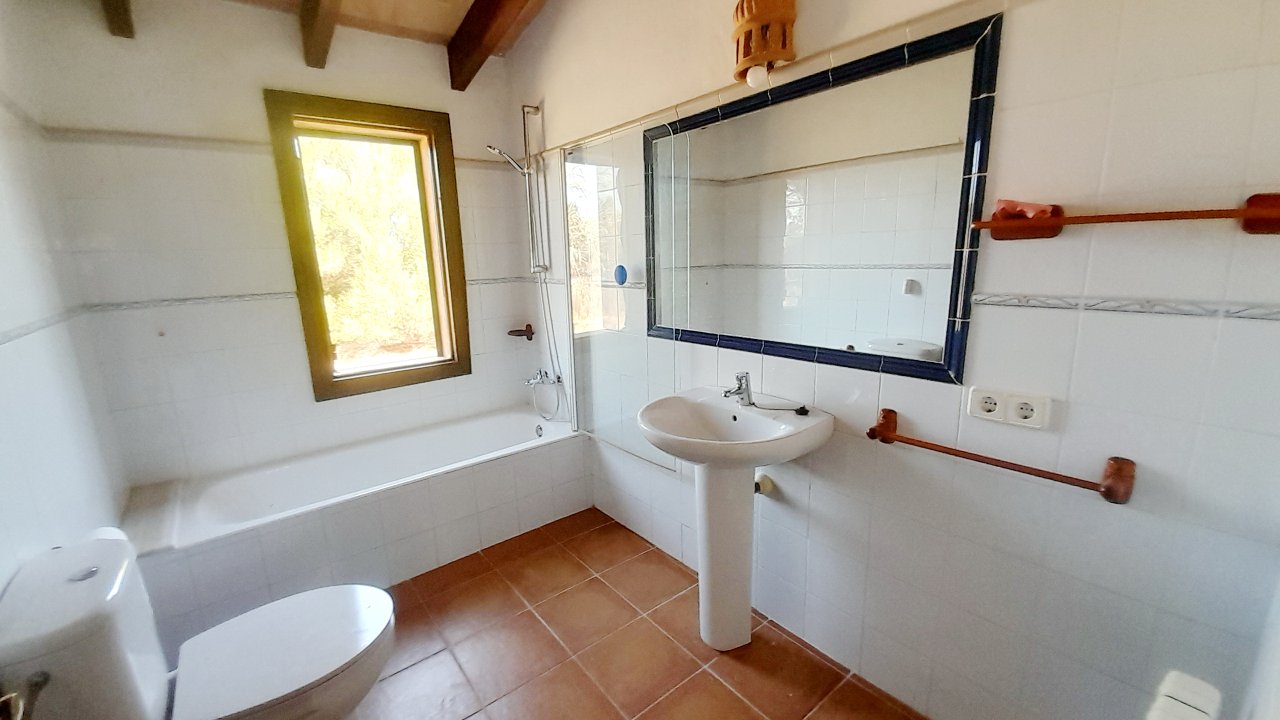 Charmante Parterrefinca mit Pool. Heizung und Grundstück bei Es Llombards - Santanyi-F 95