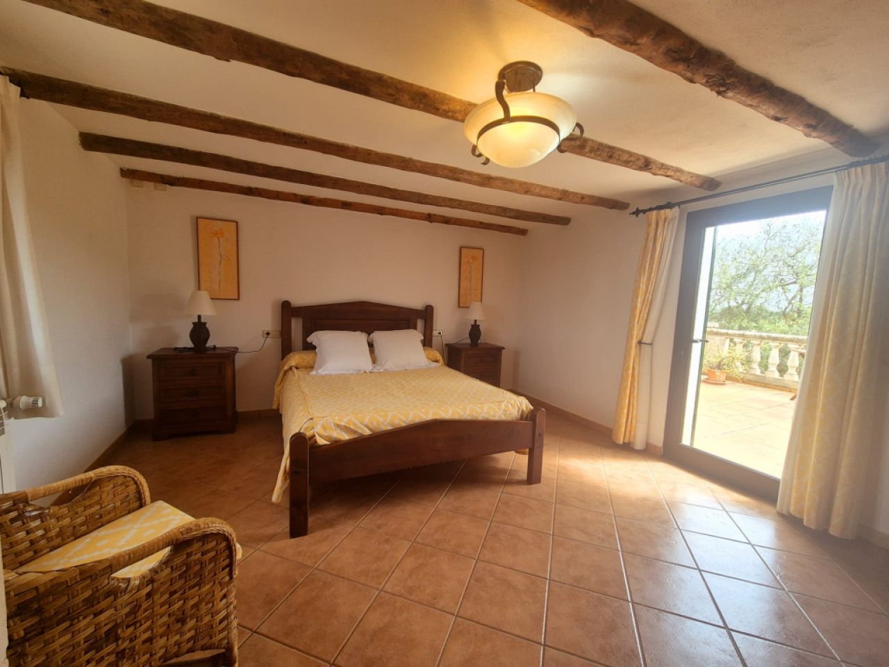 Charming Rustic House with Pool – Temporary Winter Rental