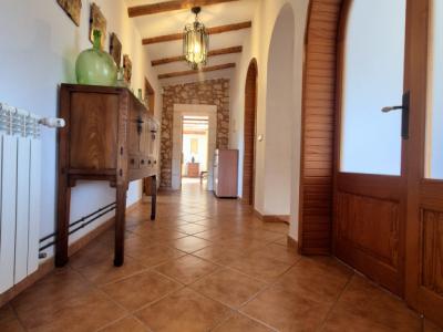 Charming Rustic House with Pool – Temporary Winter Rental