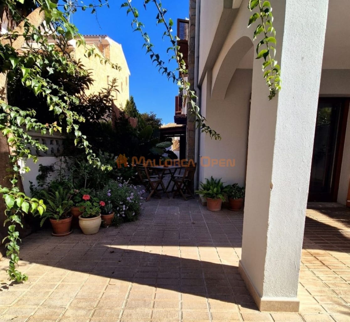 Charmantes Reihenhaus in der besten Wohngegend von Porto Cristo