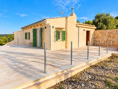 Charmantes, renoviertes Landhaus zur Miete oben in Felanitx