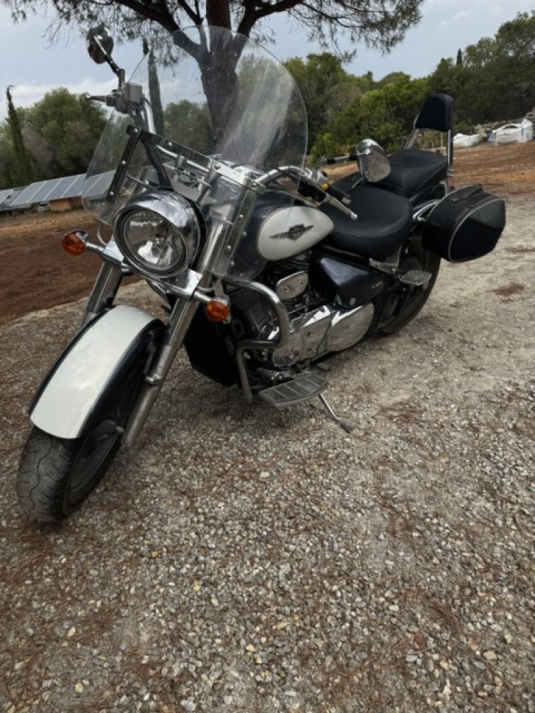 Chopper Suzuki VL800C