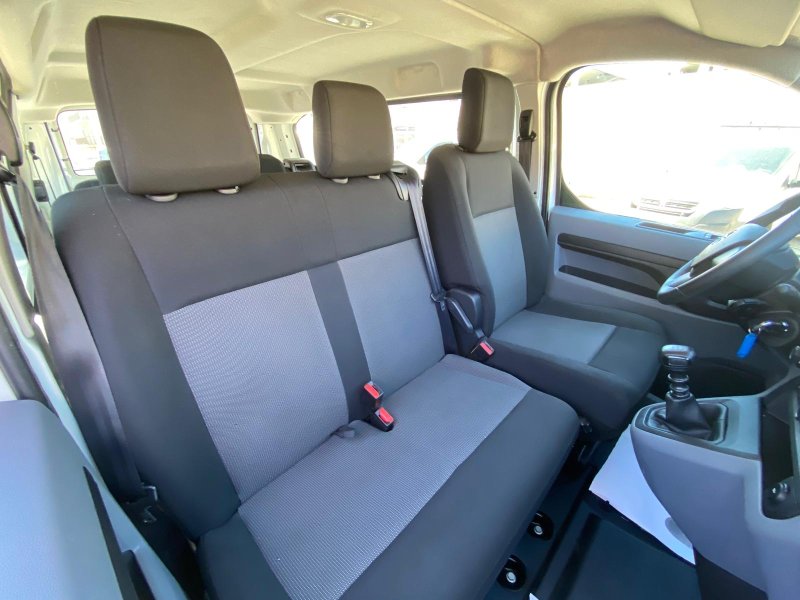 Citroën Jumpy Combi 6 Sitze 120 PS
