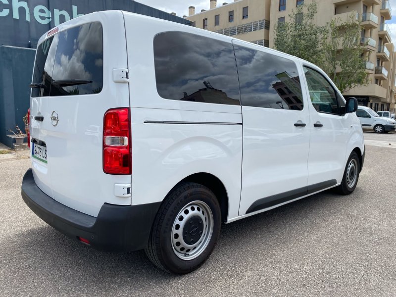 Citroën Jumpy Combi 6 Sitze 120 PS