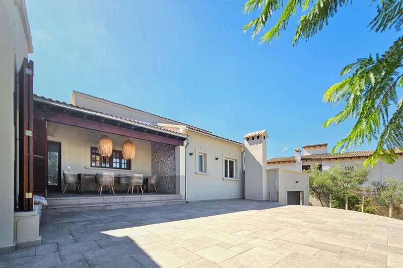 Colònia de Sant Pere: Casa moderna cerca del puerto  Piscina, apartamento independiente y licencia de alquiler vacacional