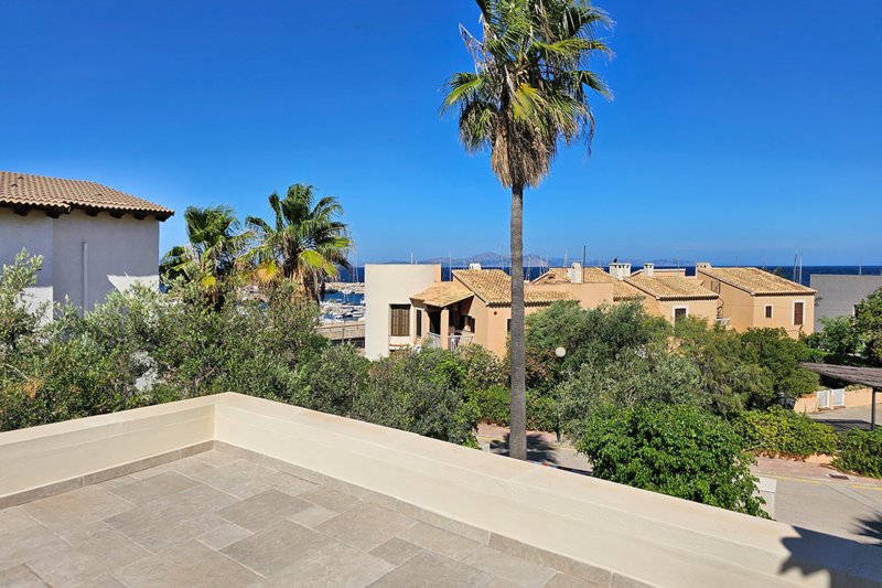 Colònia de Sant Pere: Casa moderna cerca del puerto  Piscina, apartamento independiente y licencia de alquiler vacacional
