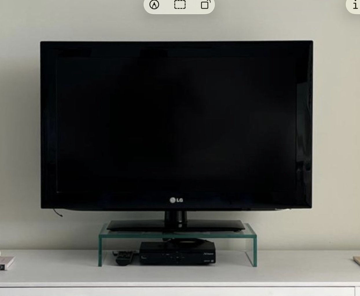 Computer Monitor TV 32 Zoll Modell LG 32LD450 - ZA, Standort Font de Sa Cala