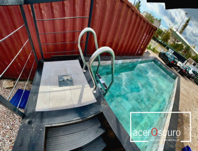 Containerpool (Ausstellungsstück) 40% unter Neupreis!