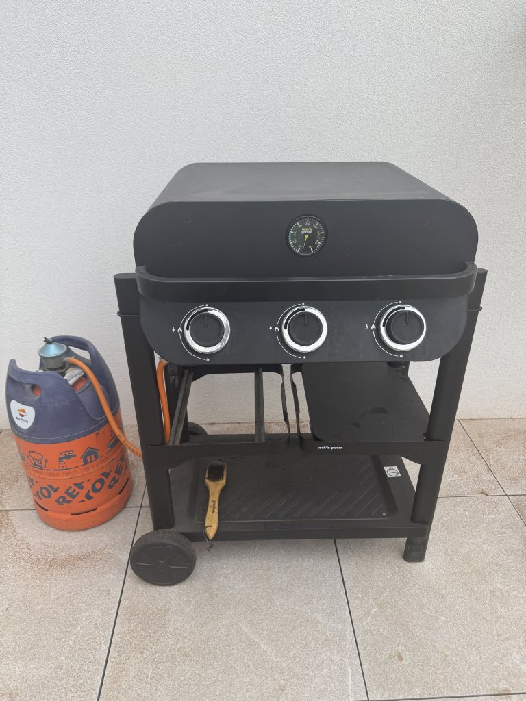 Cookin Garden FLAVO 60 Gasgrill mit Abdeckung
