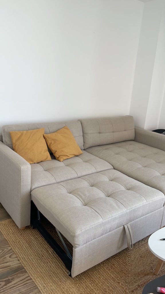 Couch beige mit Schlaffunktion