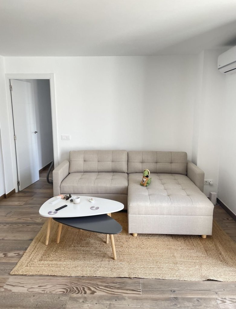 Couch beige mit Schlaffunktion