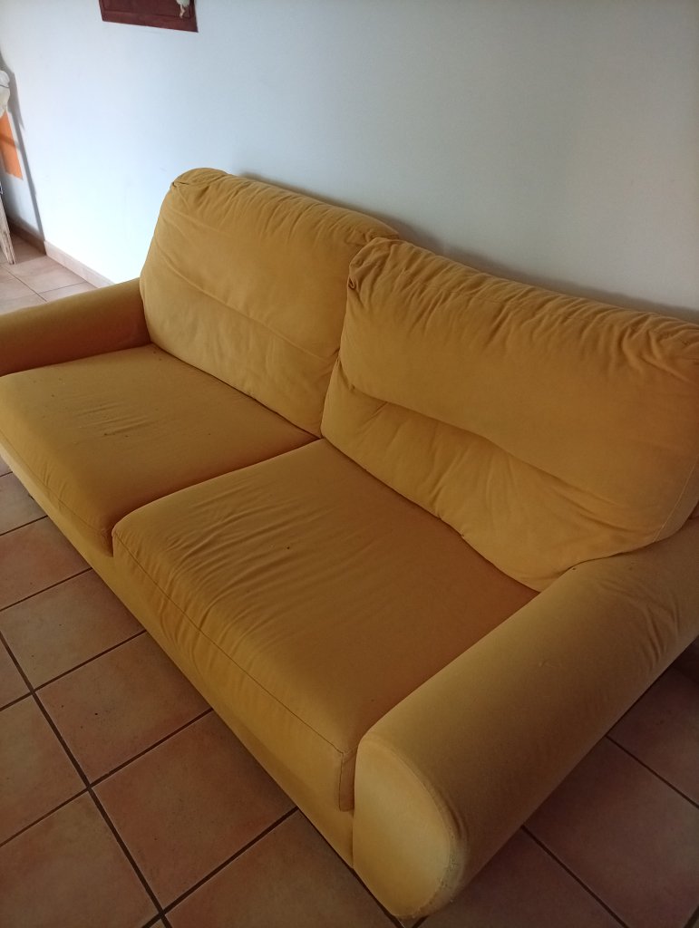 Free couch