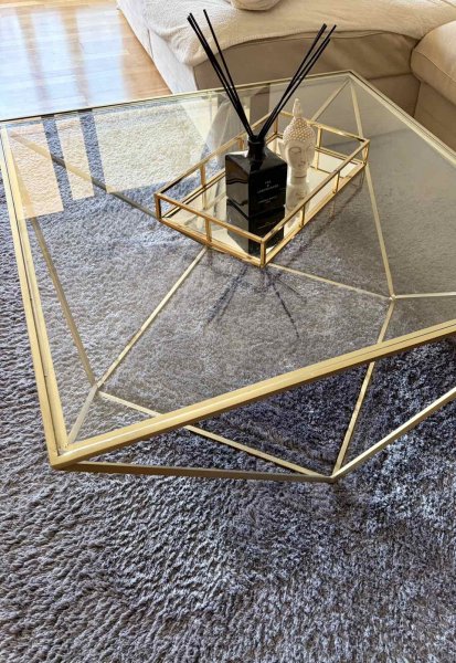 Mesa de centro con tapa de cristal (color dorado - ZARA Home)