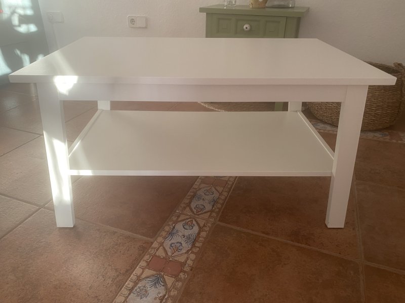 Couchtisch weiß