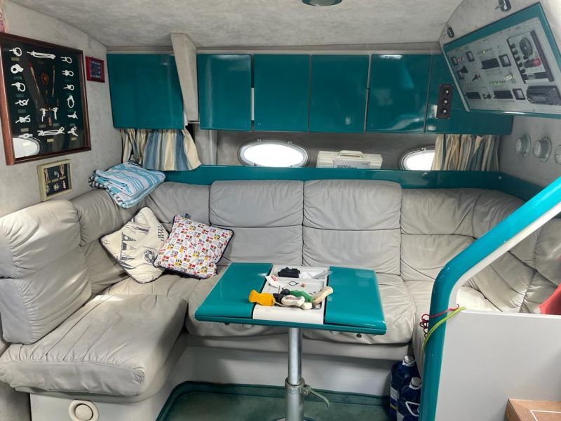 Cranchi Mediterranee 12 Meter Motoryacht mit Kabine 2 Volvo Diesel