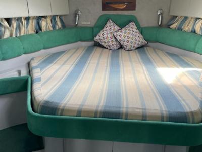 Cranchi Mediterranee 12 Meter Motoryacht mit Kabine 2 Volvo Diesel