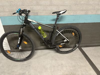 Bicicleta de montaña Cube a buen precio en Palma