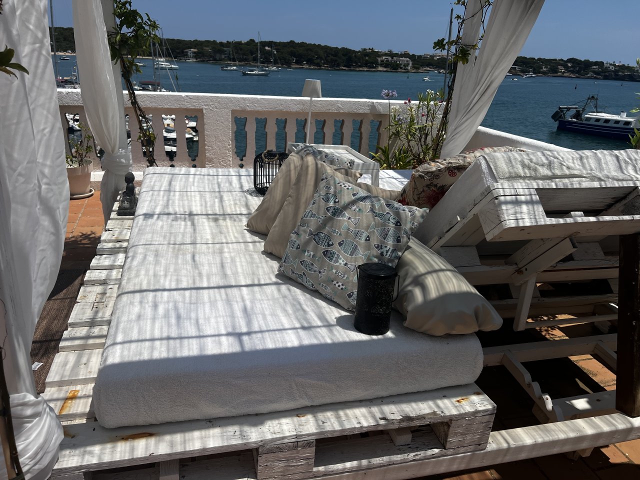 Custom Daybed