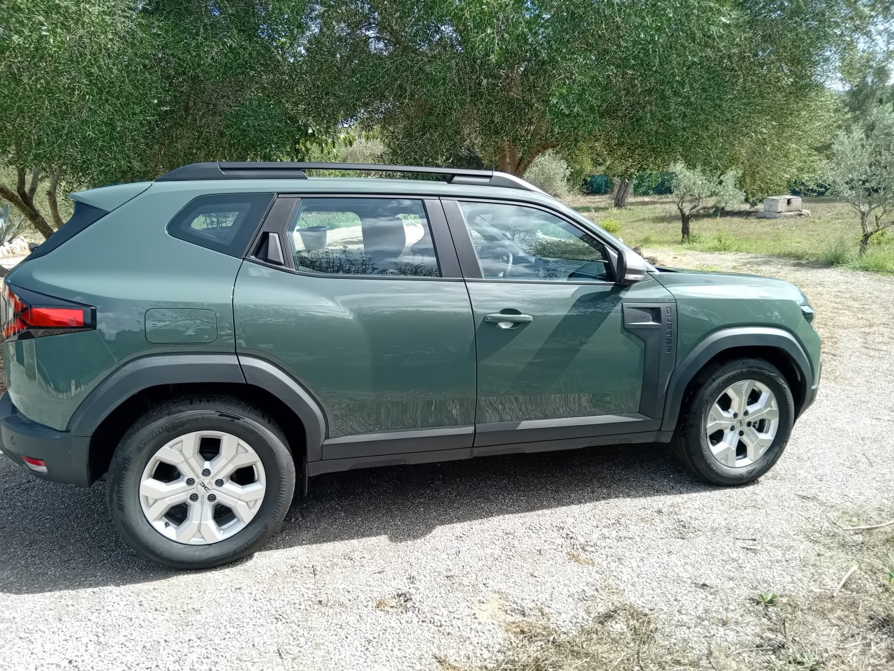 Dacia Duster Expression ECO-G 120 4x2 zu verkaufen