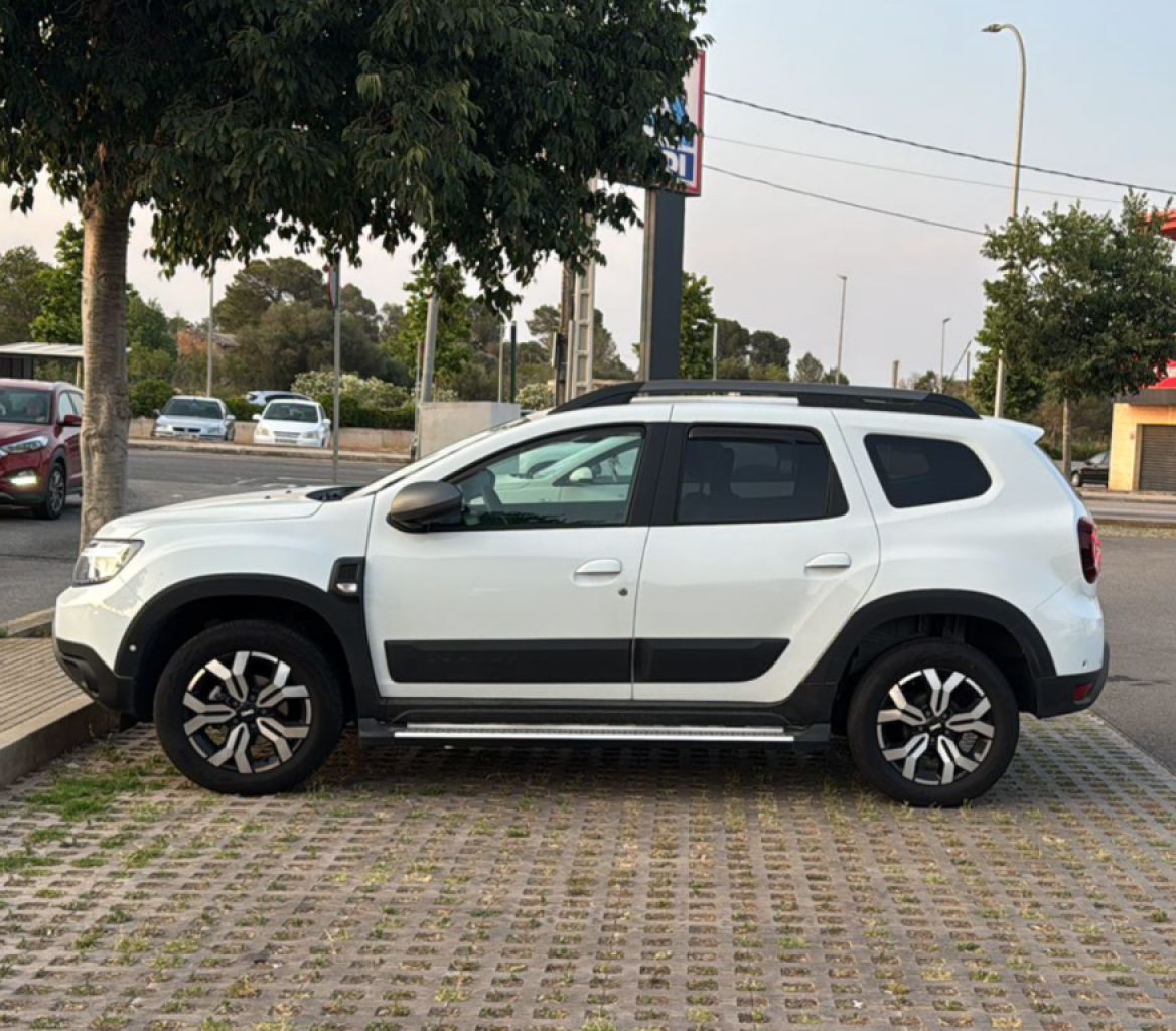 Dacia Duster nur 8000 KM, neuwertig, Standort Mallorca