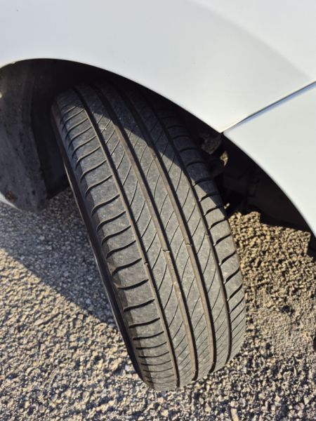 Dacia Lodgy Lauréate dCi 90 ec - ITV NUEVA