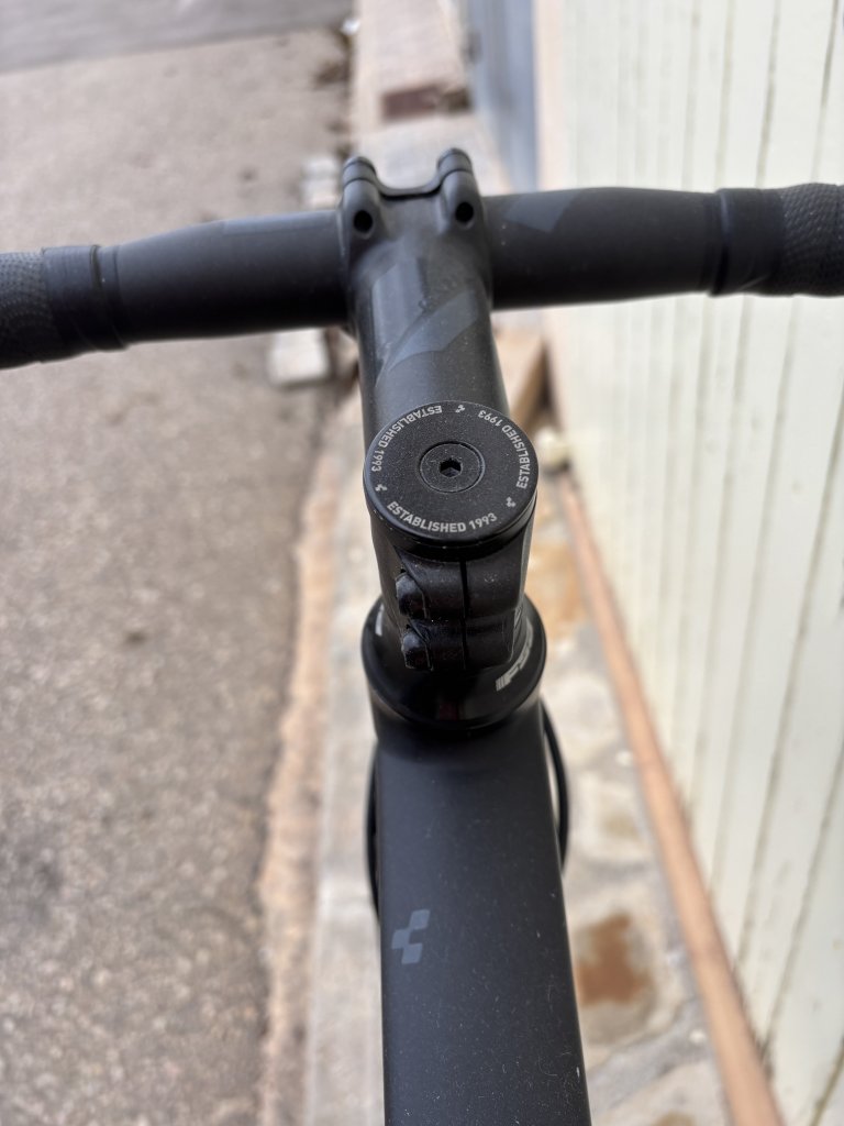 Damen-Rennrad (so gut wie neu) zu verkaufe.