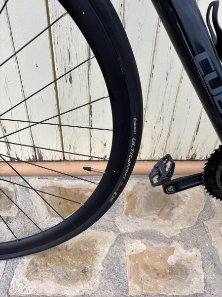 Damen-Rennrad (so gut wie neu) zu verkaufe.