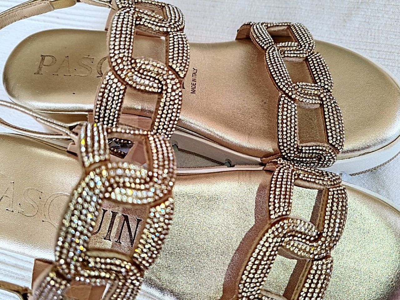 Damen-Sandale, Nappaleder/Strasssteine Gr. 38, Italien