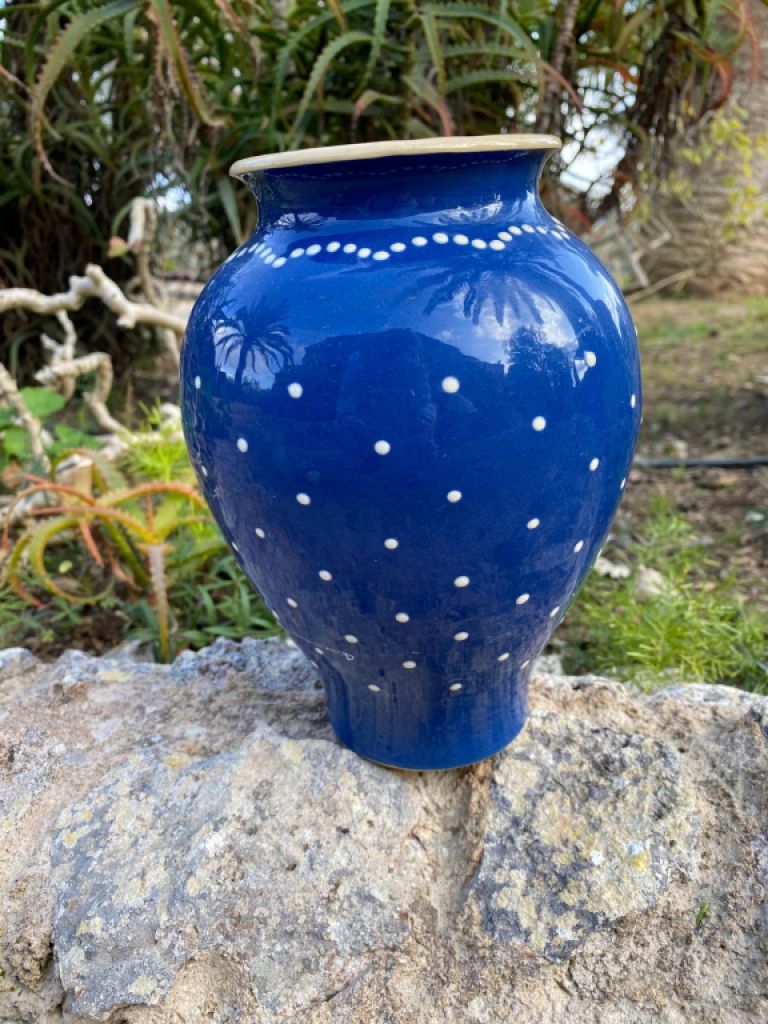 DECOR large clay vase glazed blue with white dots
