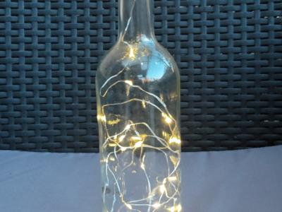 Deko für  Innen und Aussen: Ausgefallene Lichterflaschen mit Batteriebetrieb